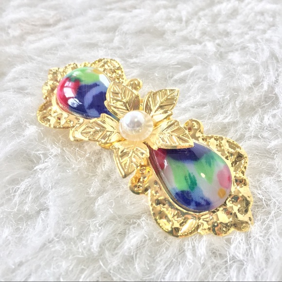 {3/$25} Two pack multicolor hair clips. - Picture 2 of 9